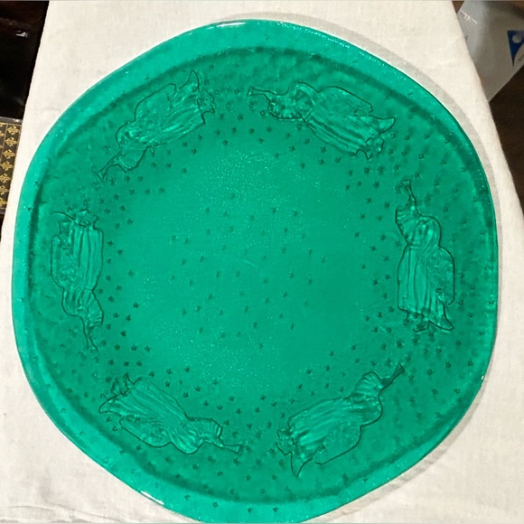 Green glass Angels 12” Christmas serving platter. - Picture 2 of 10